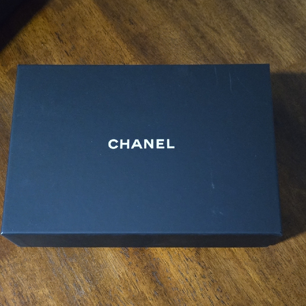 CHANEL Classic Black Gift Box